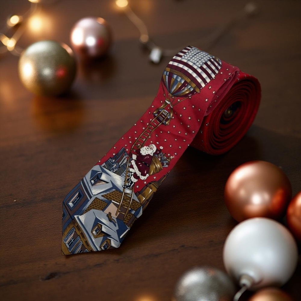 Stafford Christmas Santa Hot Air Balloon Red Italian Silk Necktie 4"x 58.5"
